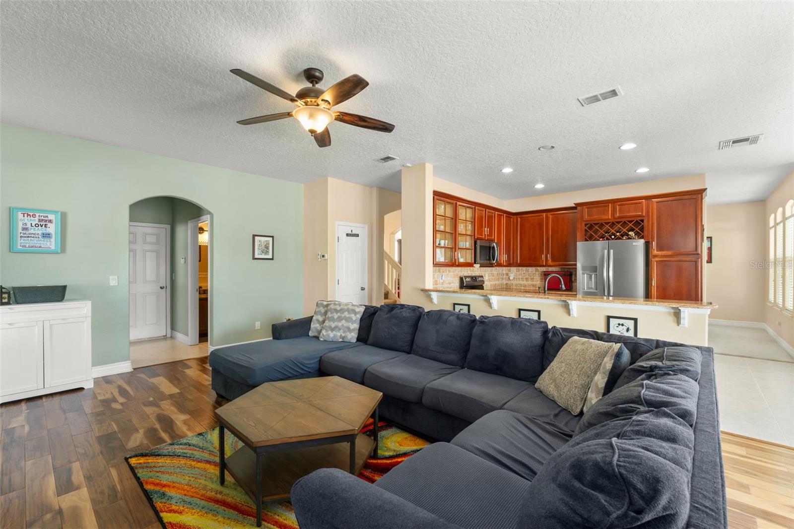 Image 21 of 53 For 10410 Stone Glen Drive