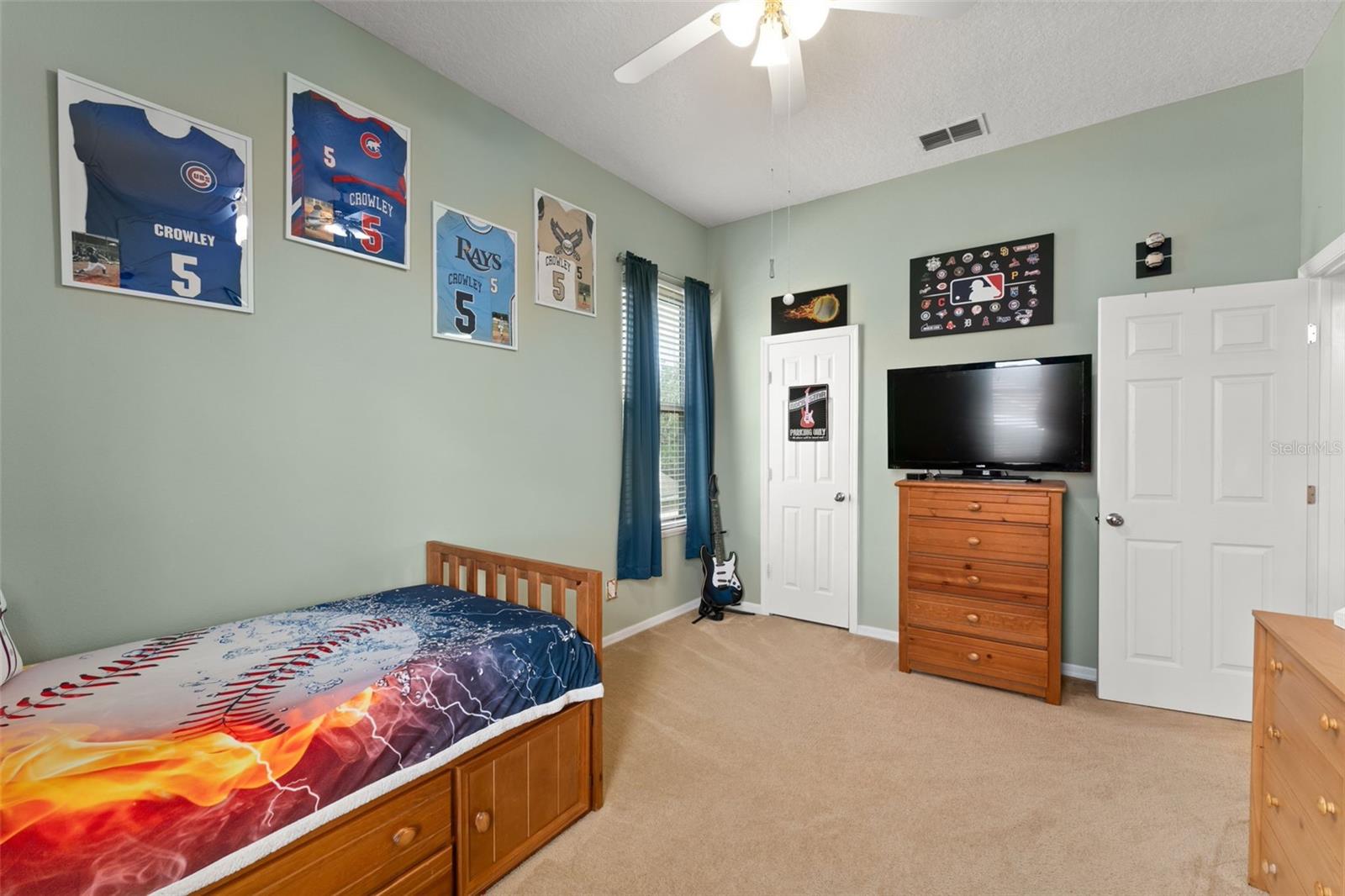 Image 35 of 53 For 10410 Stone Glen Drive