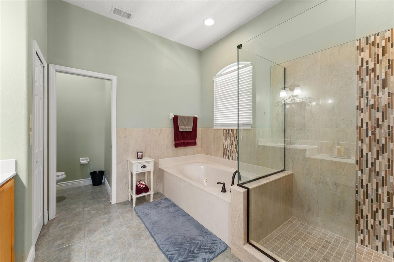 Image 41 of 53 For 10410 Stone Glen Drive