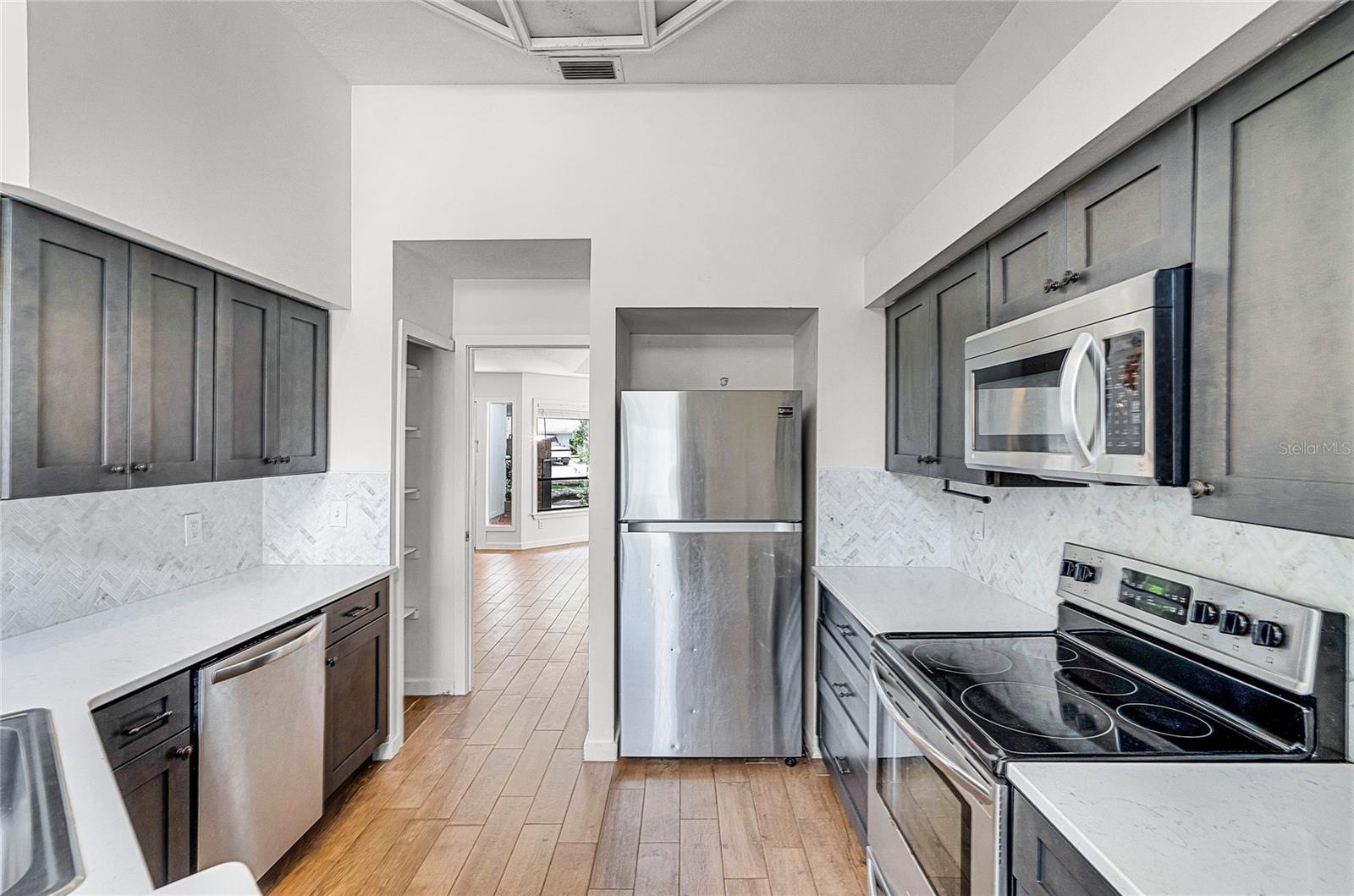 Image 13 of 35 For 2522 Thicket Ridge Court