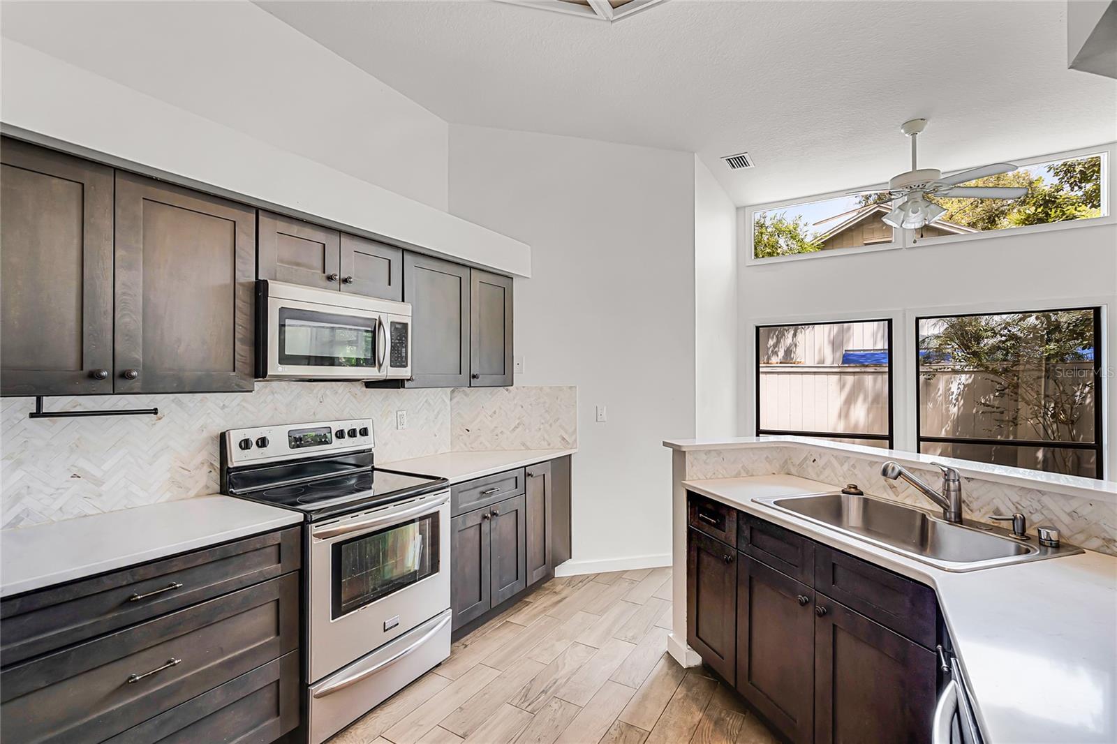 Image 14 of 35 For 2522 Thicket Ridge Court