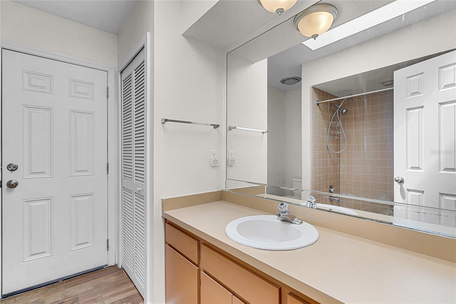 Image 18 of 35 For 2522 Thicket Ridge Court
