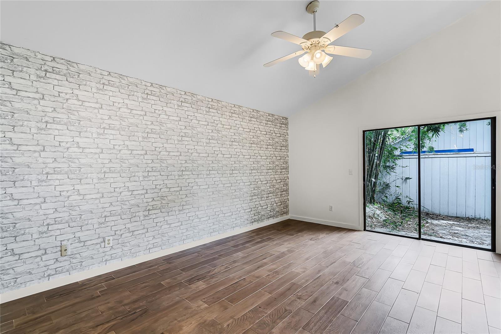 Image 22 of 35 For 2522 Thicket Ridge Court