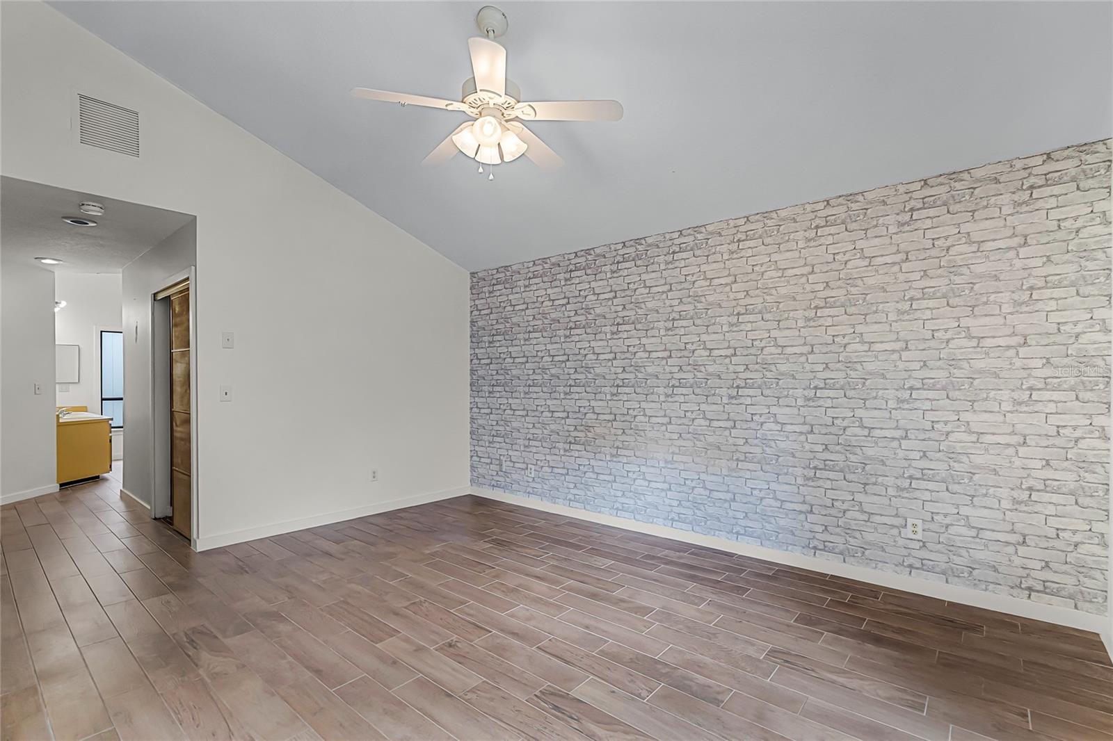 Image 26 of 35 For 2522 Thicket Ridge Court