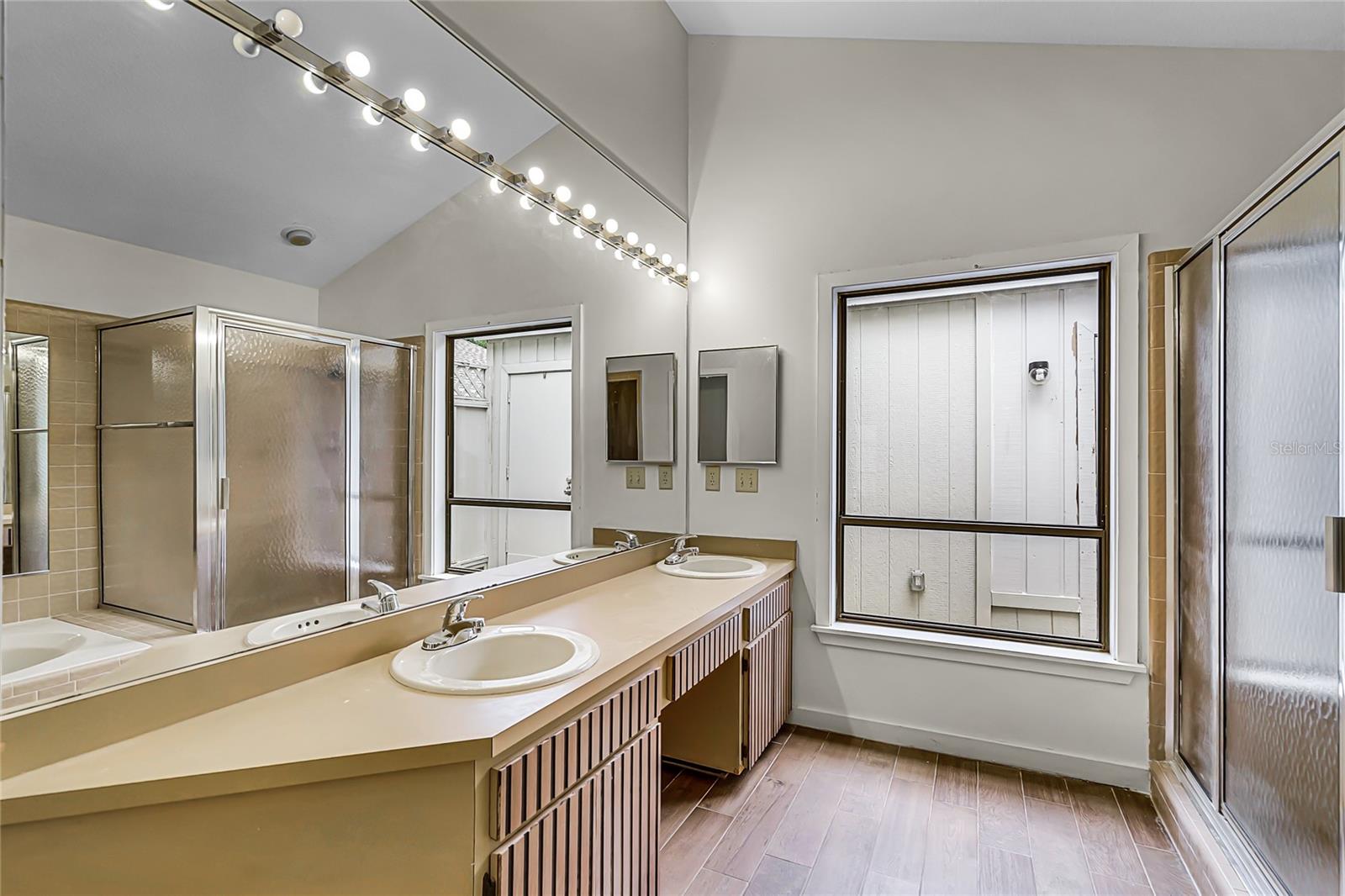 Image 29 of 35 For 2522 Thicket Ridge Court