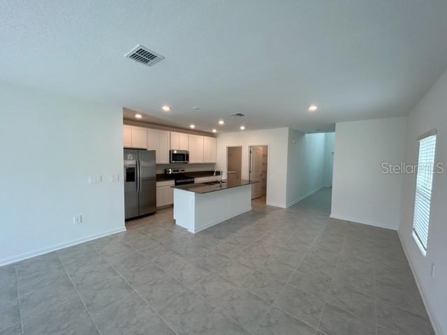 Image 12 of 35 For 949 Jackson Avenue