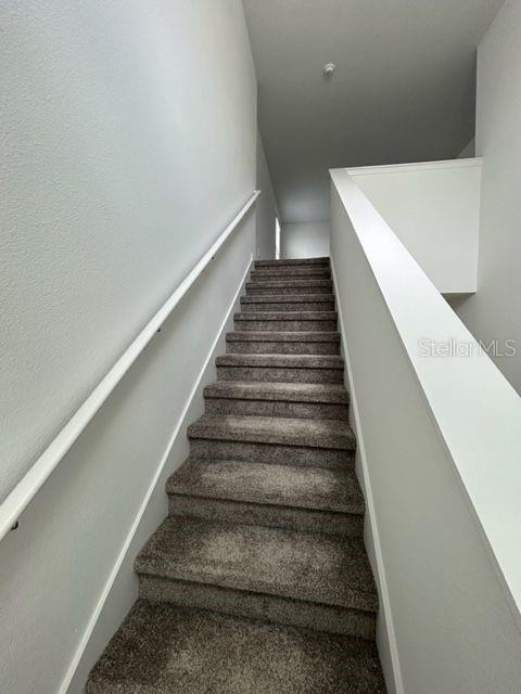 Image 22 of 35 For 949 Jackson Avenue