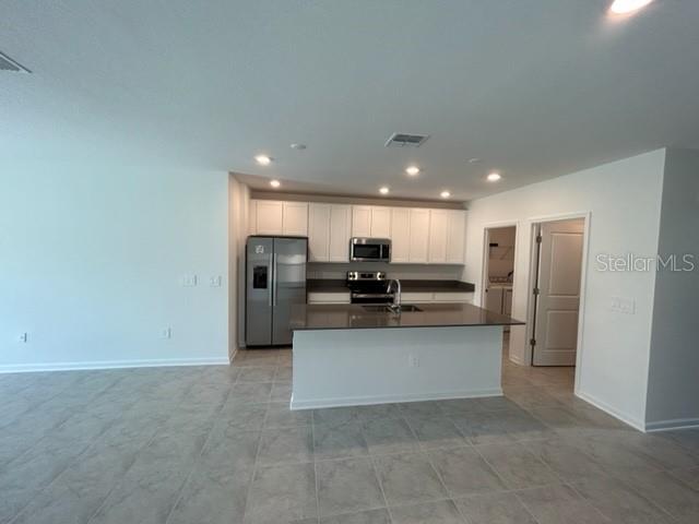 Image 5 of 35 For 949 Jackson Avenue