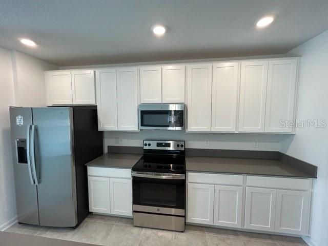 Image 8 of 35 For 949 Jackson Avenue