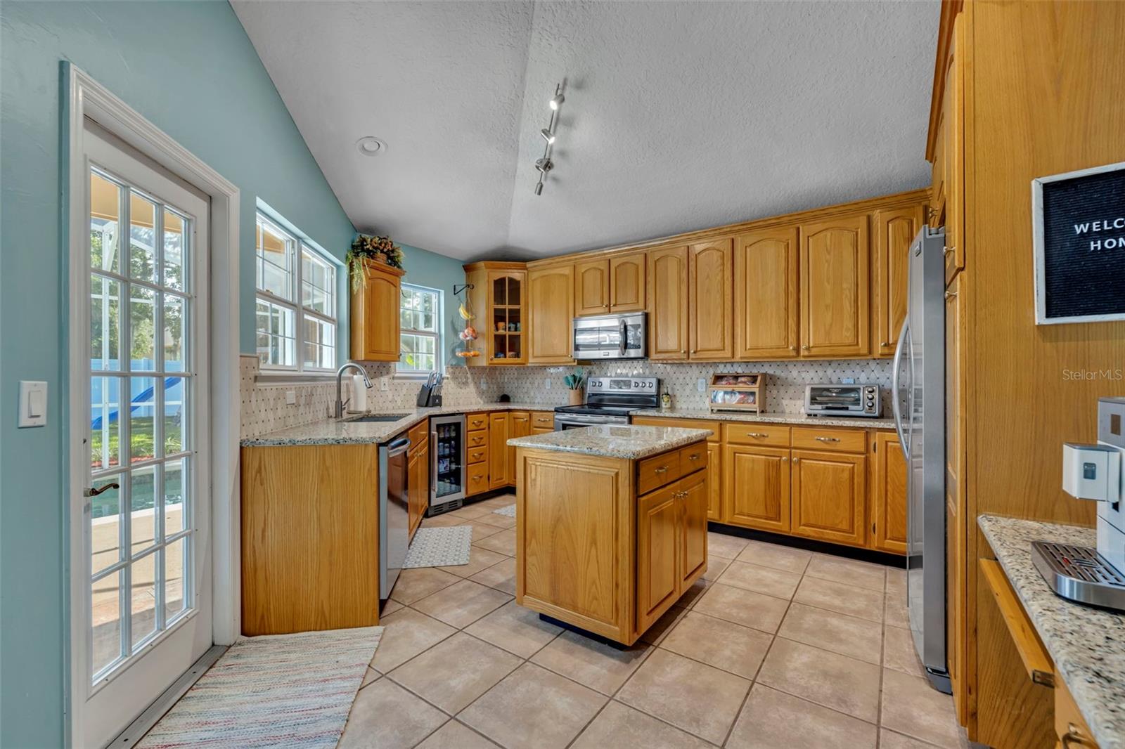 Image 11 of 31 For 5055 Knotty Pine Court