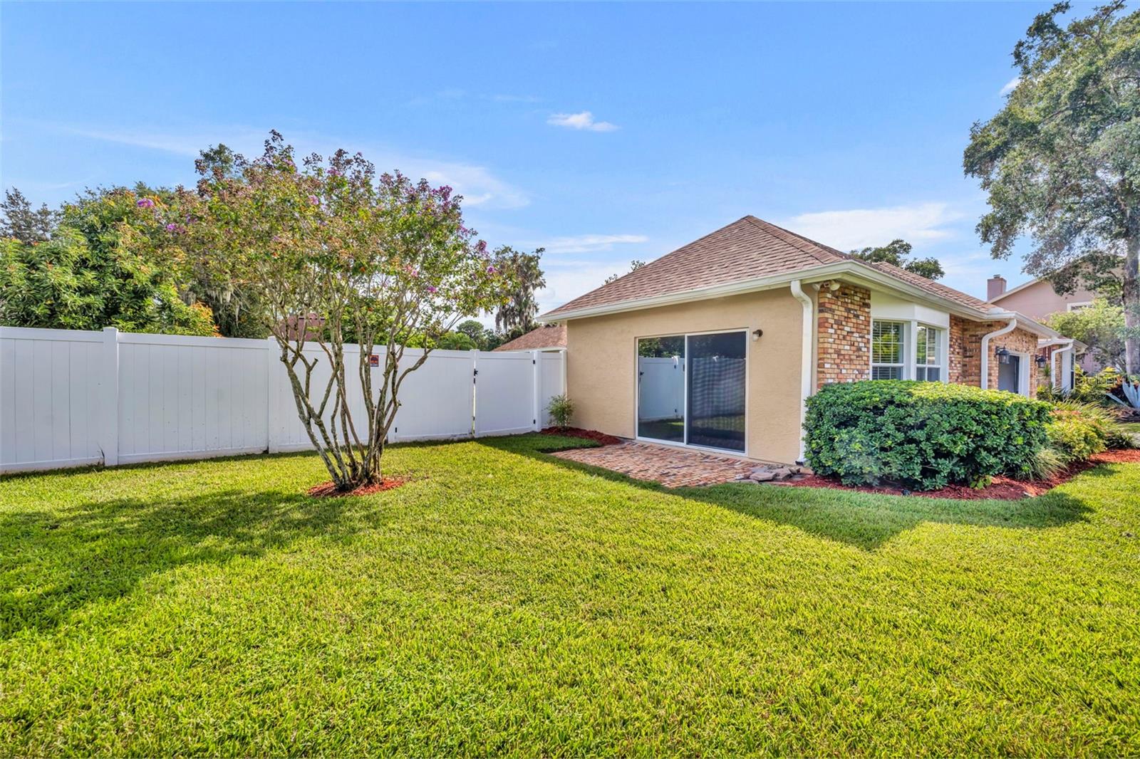 Image 24 of 31 For 5055 Knotty Pine Court