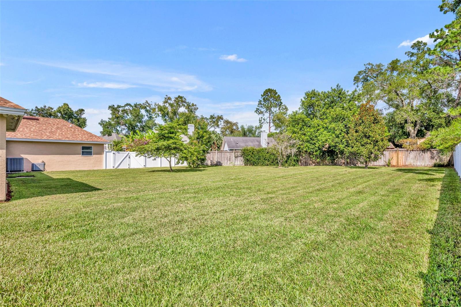 Image 27 of 31 For 5055 Knotty Pine Court