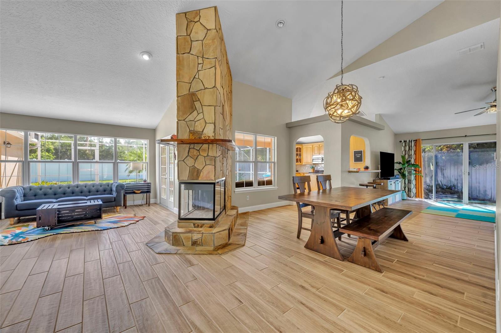 Image 5 of 31 For 5055 Knotty Pine Court