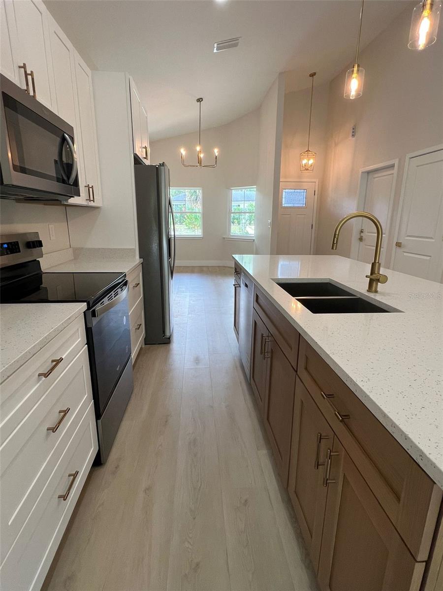 Image 10 of 26 For 829 Mcdonald Avenue