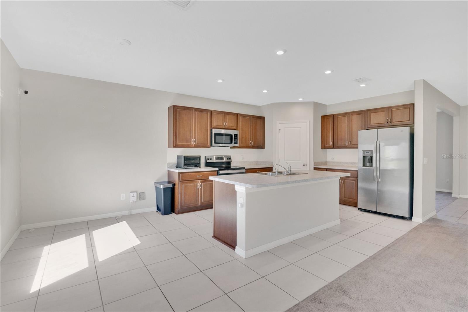 Image 9 of 28 For 584 Black Eagle Drive