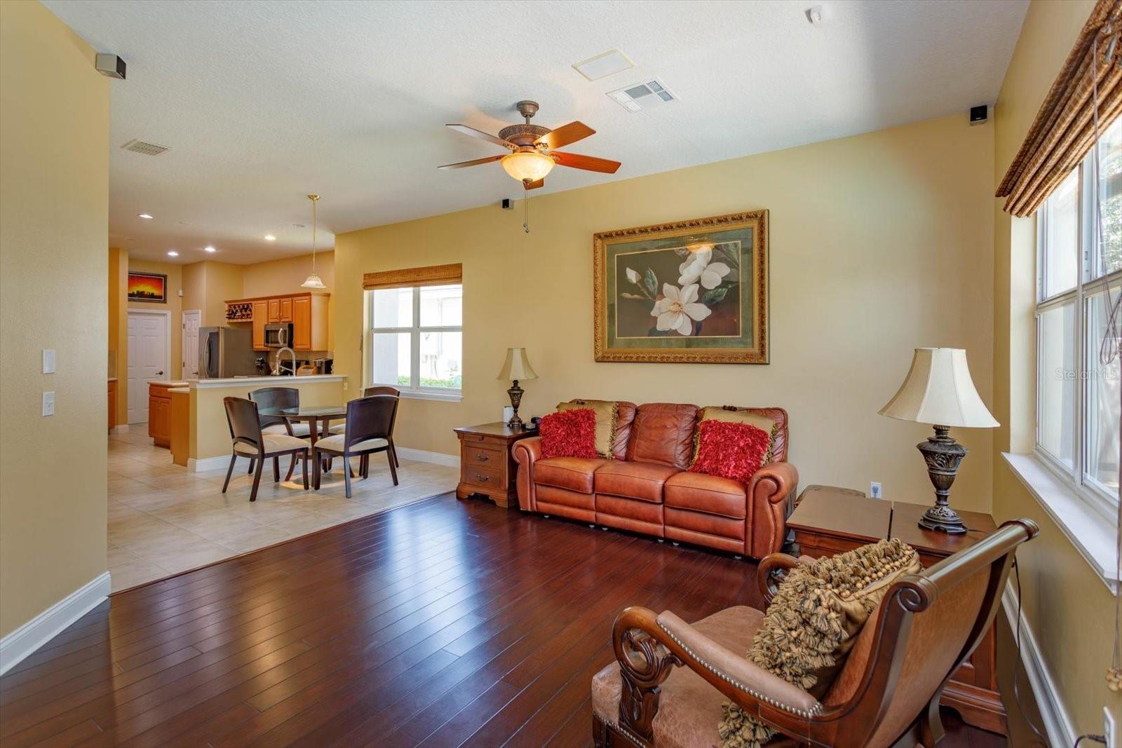 Image 16 of 38 For 10926 Woodchase Circle