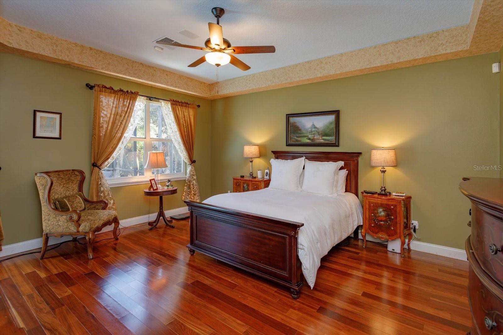 Image 17 of 38 For 10926 Woodchase Circle