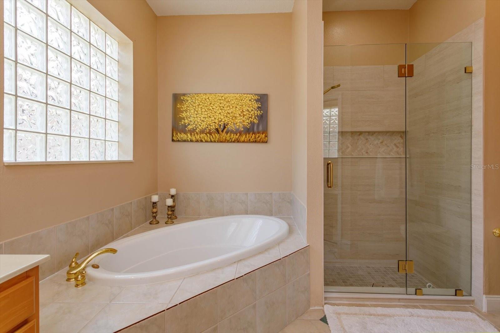Image 19 of 38 For 10926 Woodchase Circle