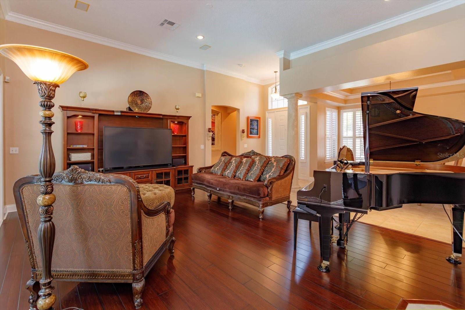 Image 7 of 38 For 10926 Woodchase Circle