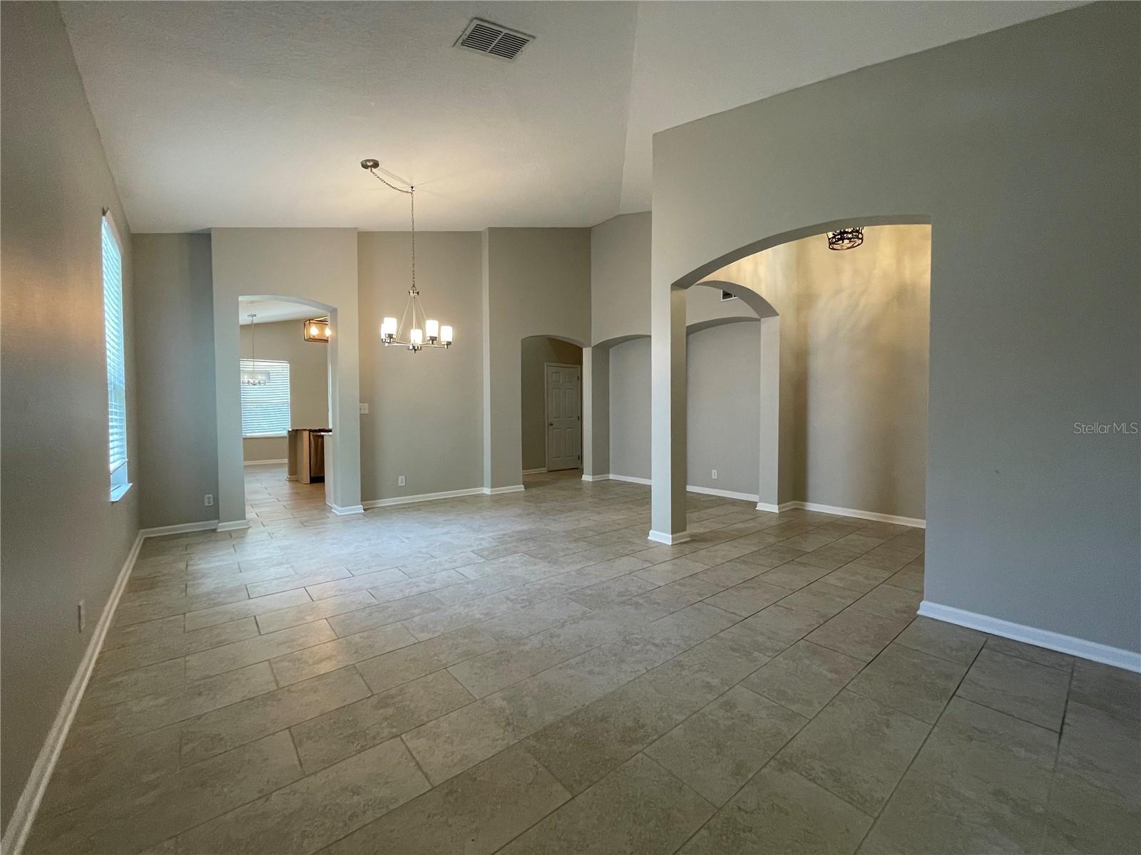 Image 10 of 29 For 405 Ridgeway Boulevard