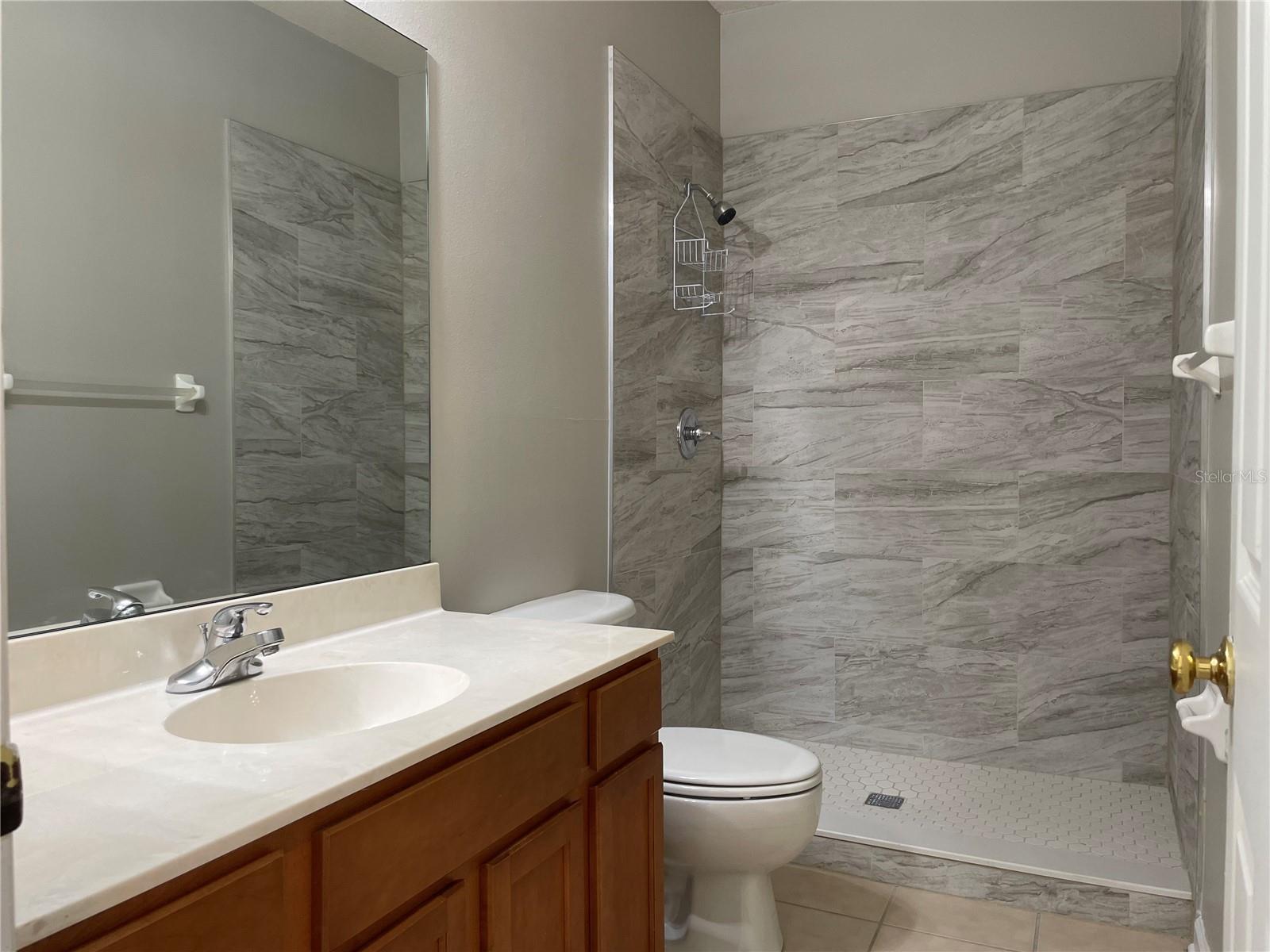 Image 23 of 29 For 405 Ridgeway Boulevard