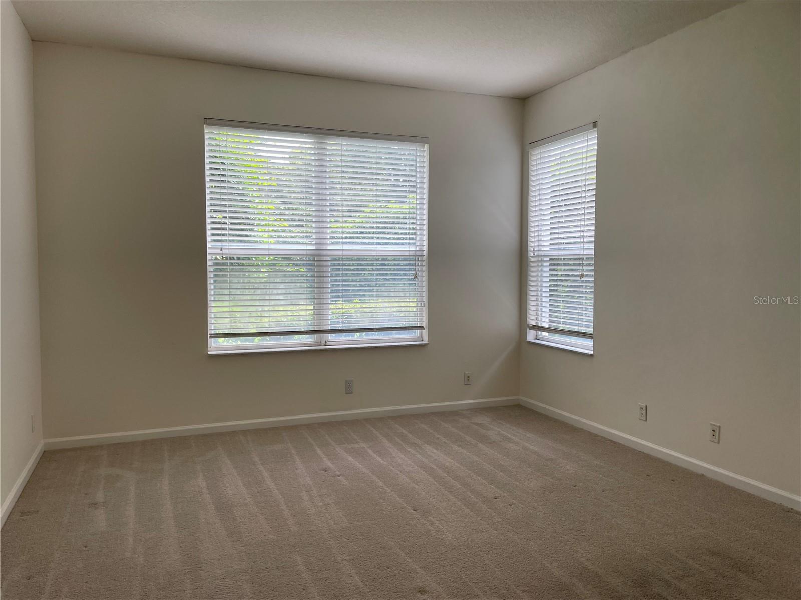 Image 24 of 29 For 405 Ridgeway Boulevard