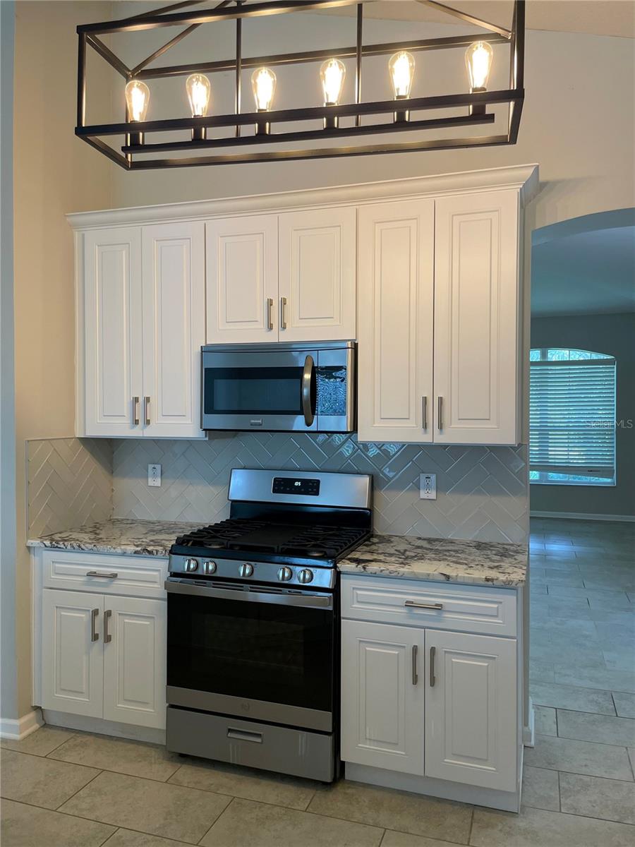 Image 4 of 29 For 405 Ridgeway Boulevard