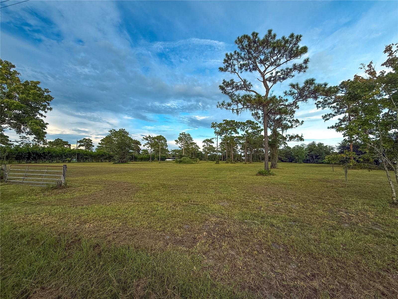 Image 6 of 7 For La Salle Avenue