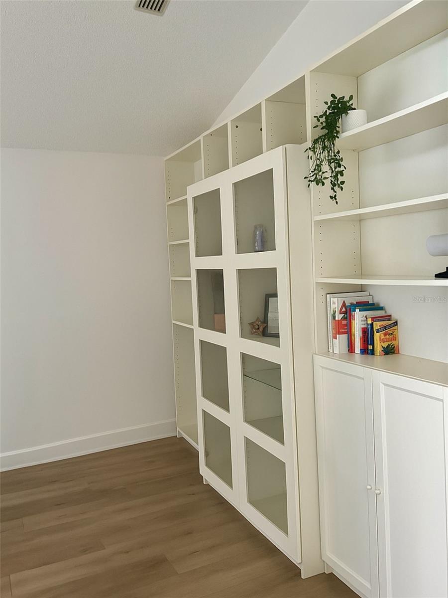 Image 6 of 15 For 1321 Rebecca Drive