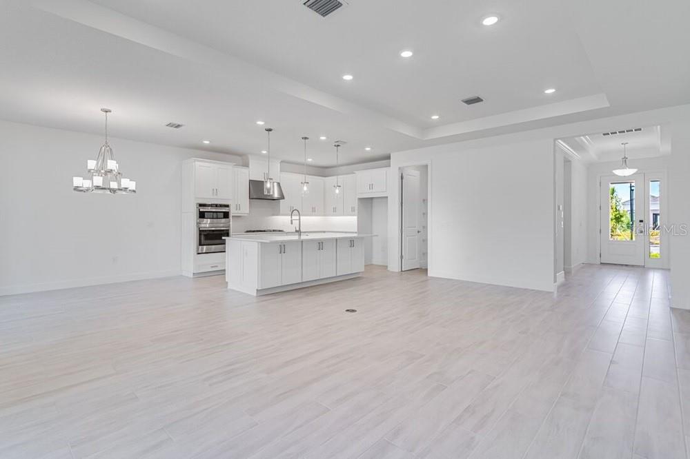 Image 15 of 43 For 881 Arbor Green Trail