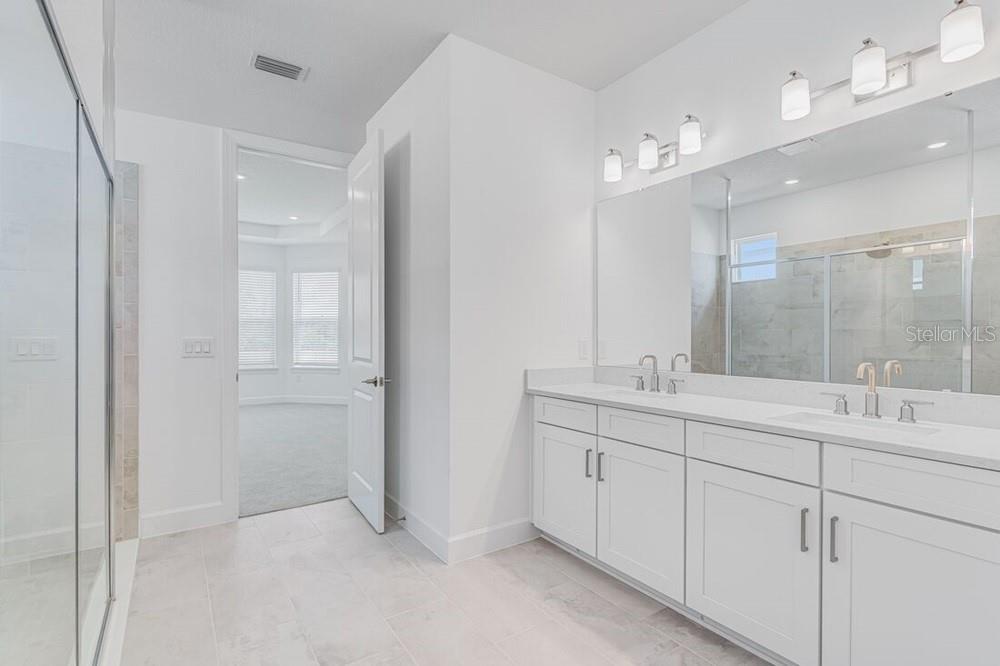 Image 19 of 43 For 881 Arbor Green Trail