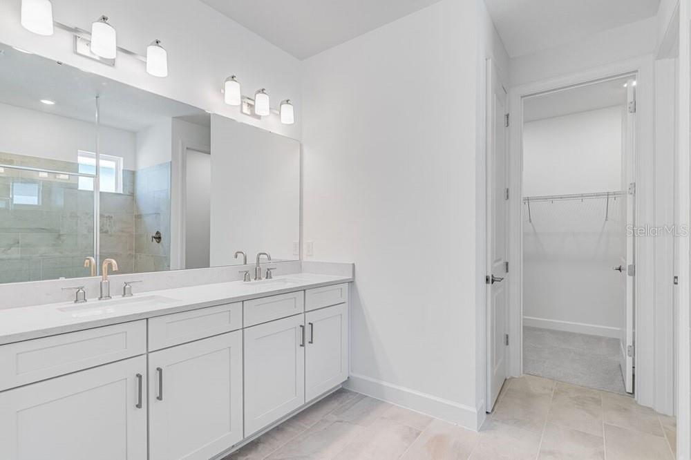 Image 21 of 43 For 881 Arbor Green Trail