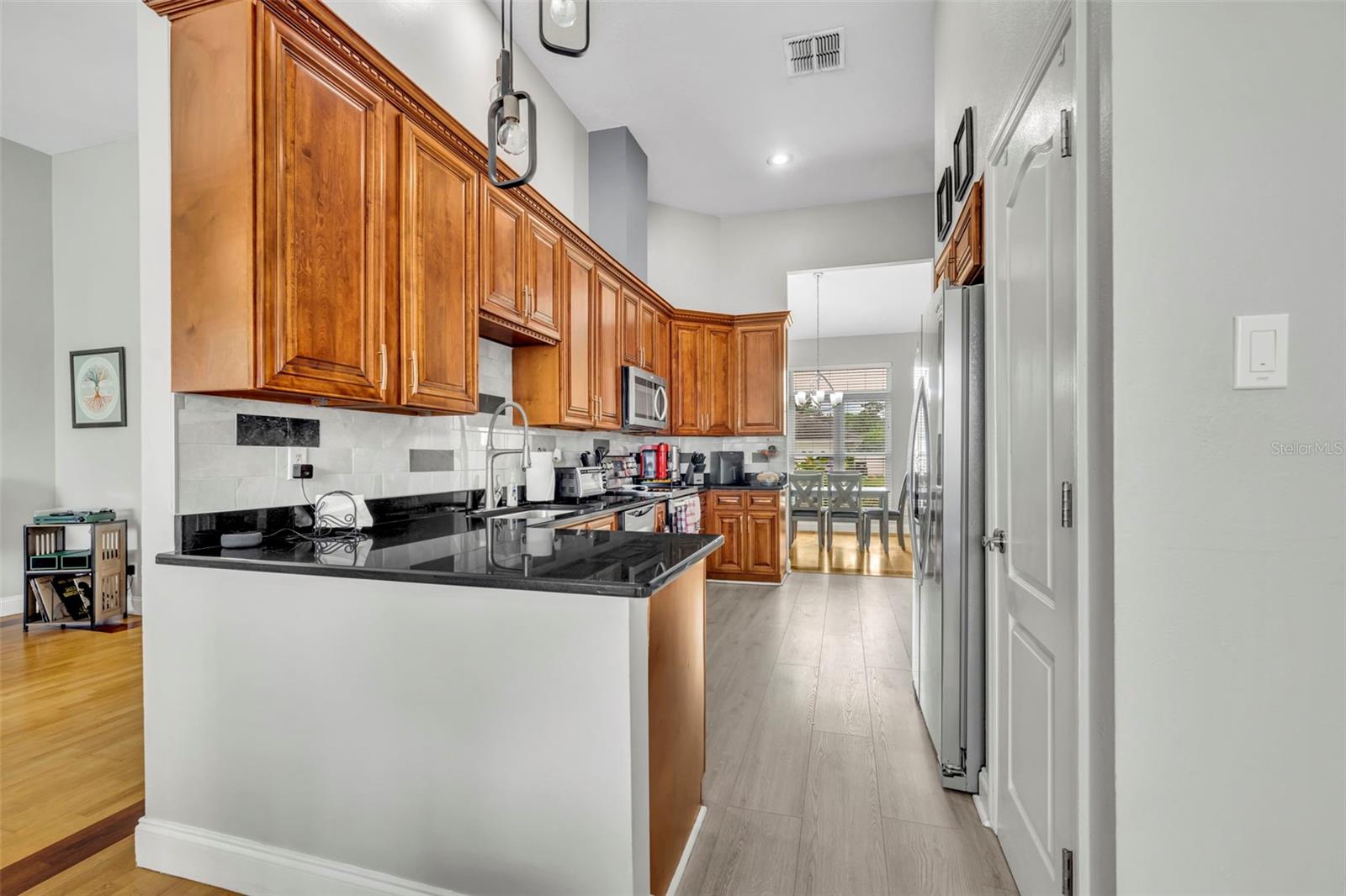 Image 15 of 40 For 8537 Buckley Court