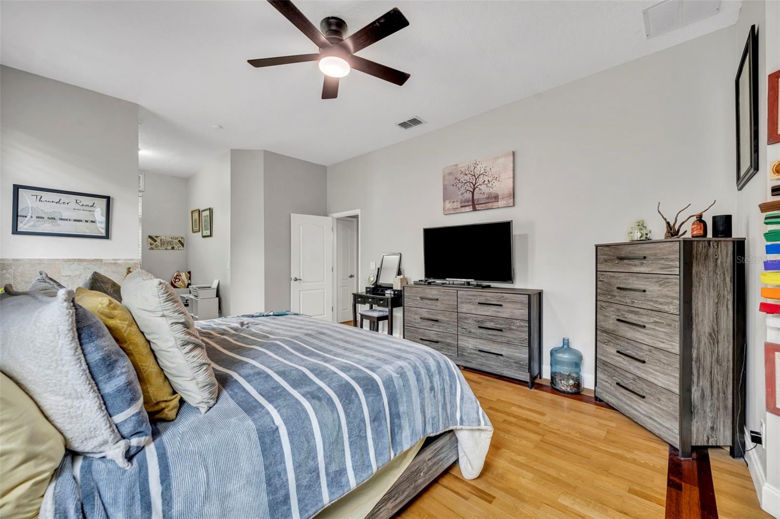 Image 21 of 40 For 8537 Buckley Court