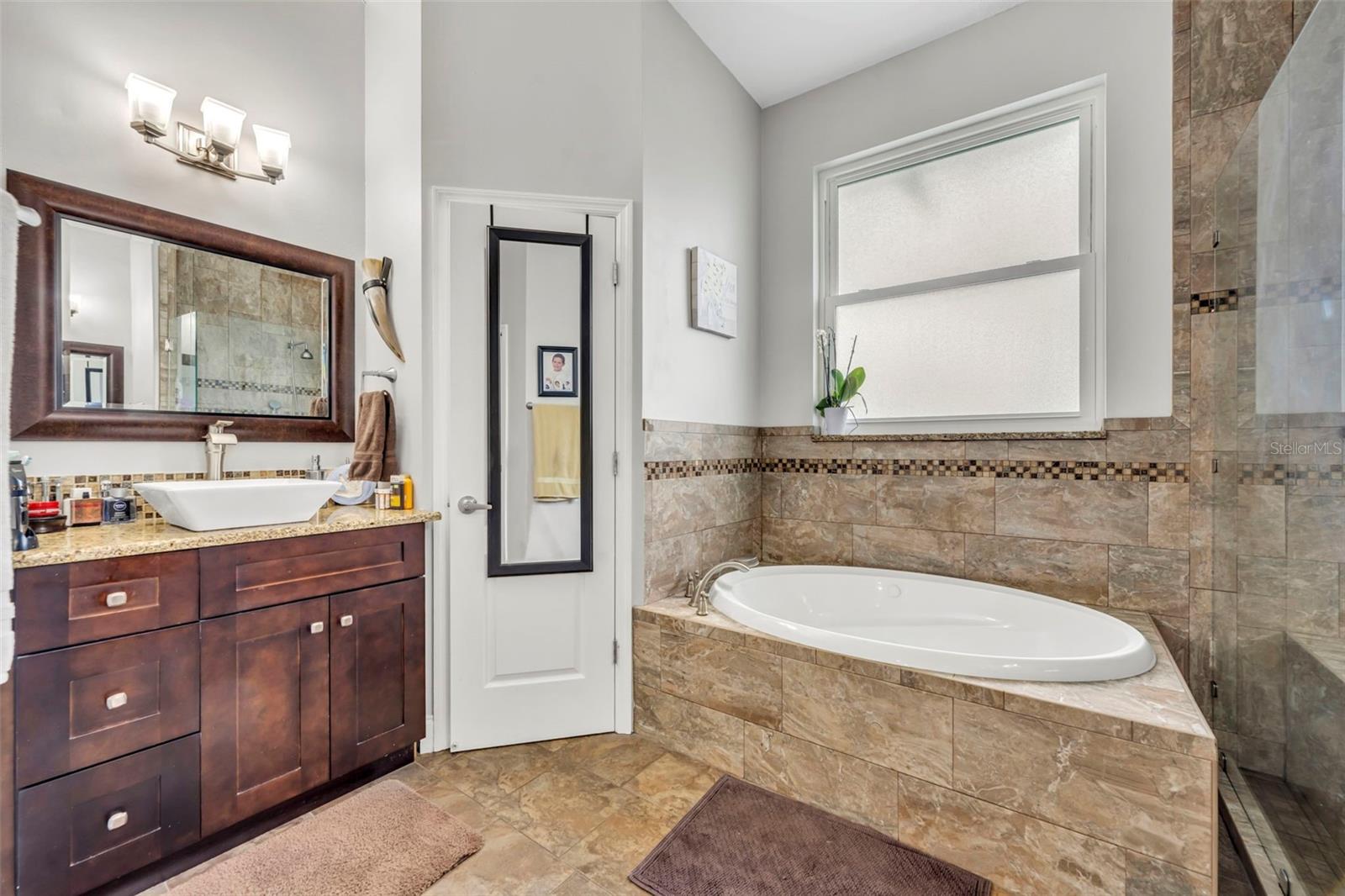 Image 22 of 40 For 8537 Buckley Court
