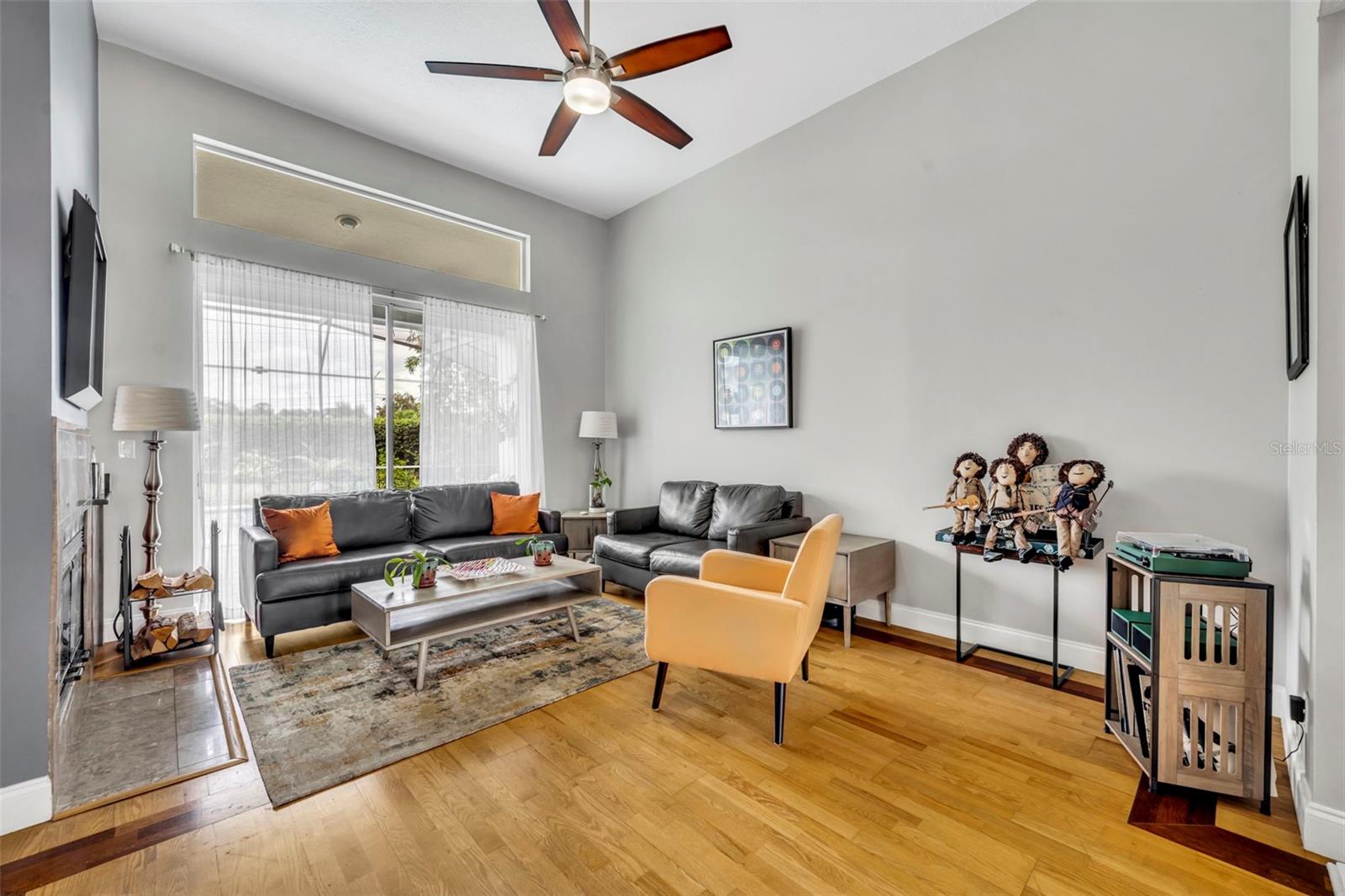 Image 6 of 40 For 8537 Buckley Court