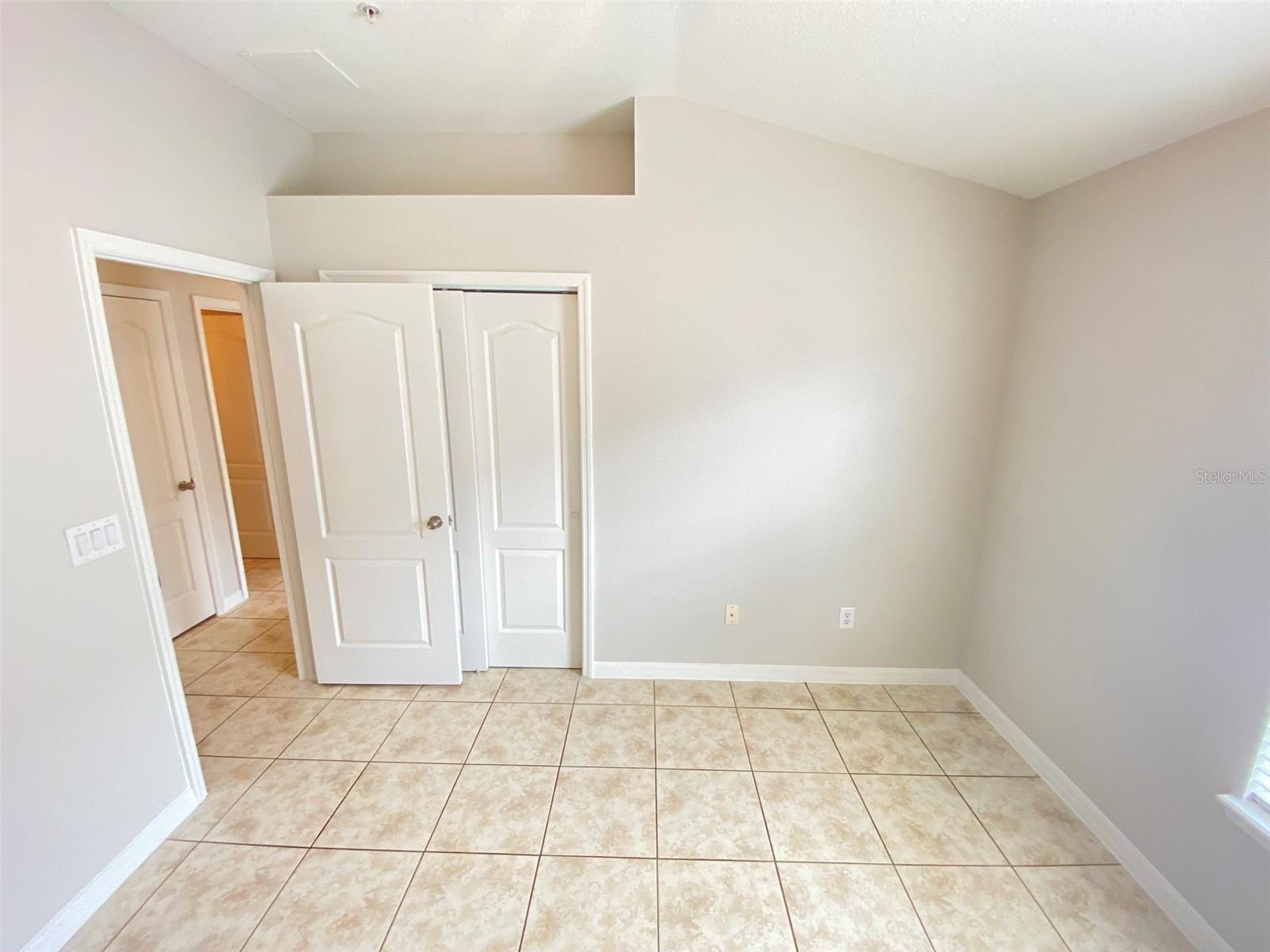 Image 20 of 35 For 6610 Goldenrod Road 103c