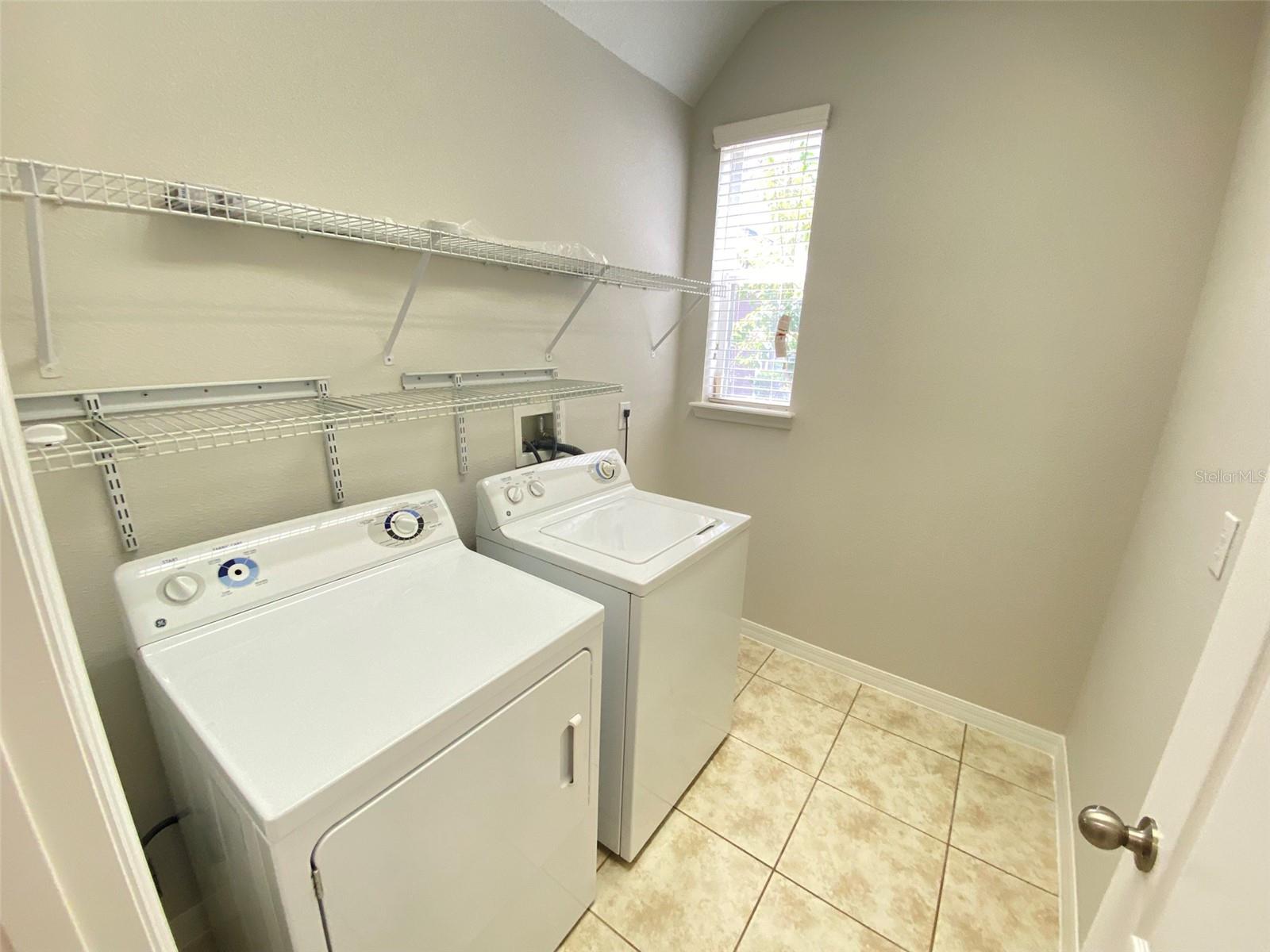 Image 30 of 35 For 6610 Goldenrod Road 103c