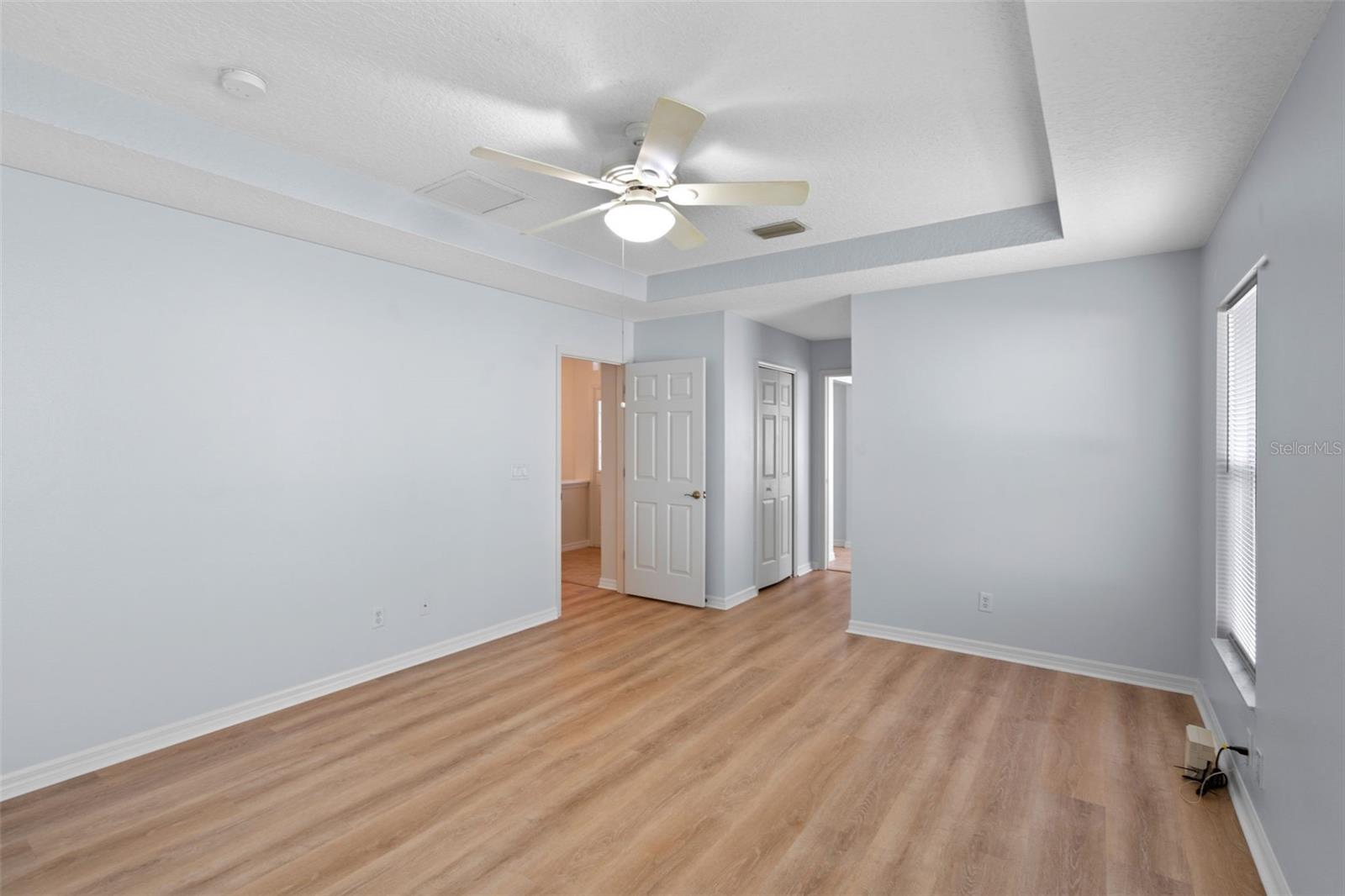 Image 17 of 47 For 26908 Honeymoon Avenue