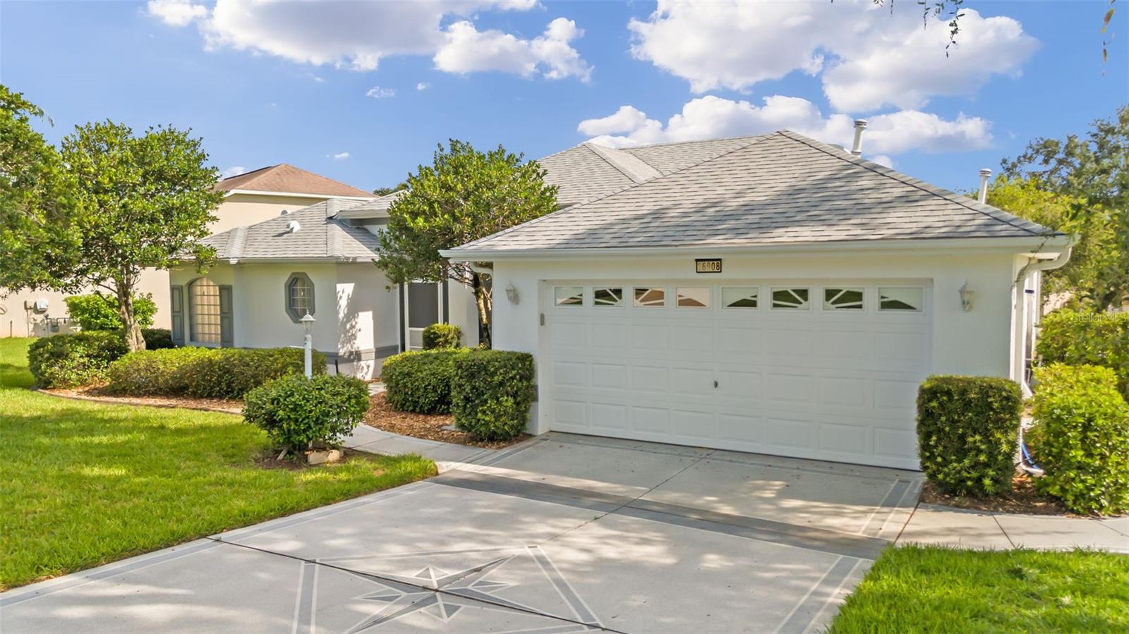 Image 2 of 47 For 26908 Honeymoon Avenue