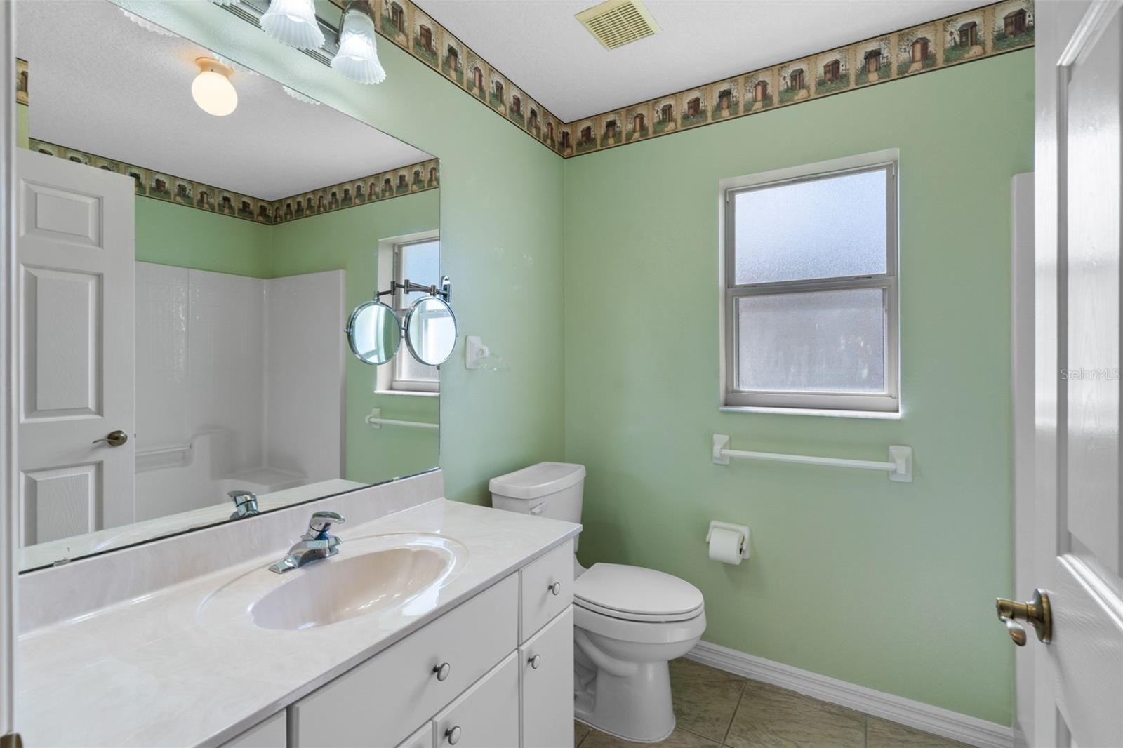 Image 25 of 47 For 26908 Honeymoon Avenue