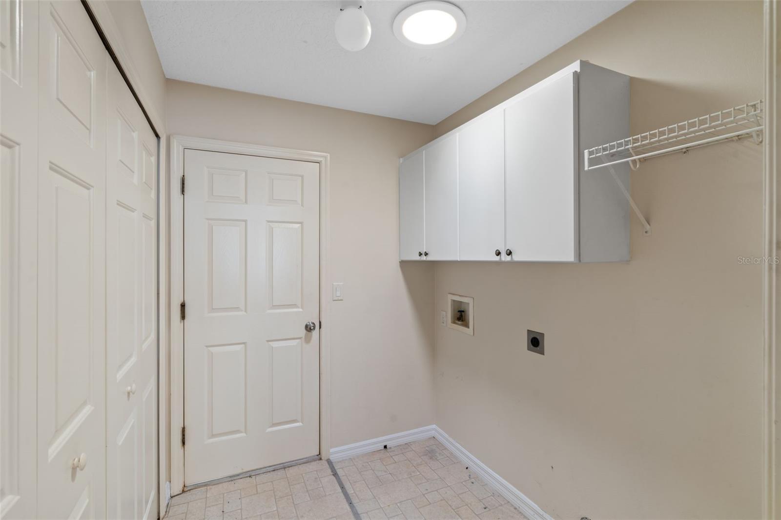Image 26 of 47 For 26908 Honeymoon Avenue