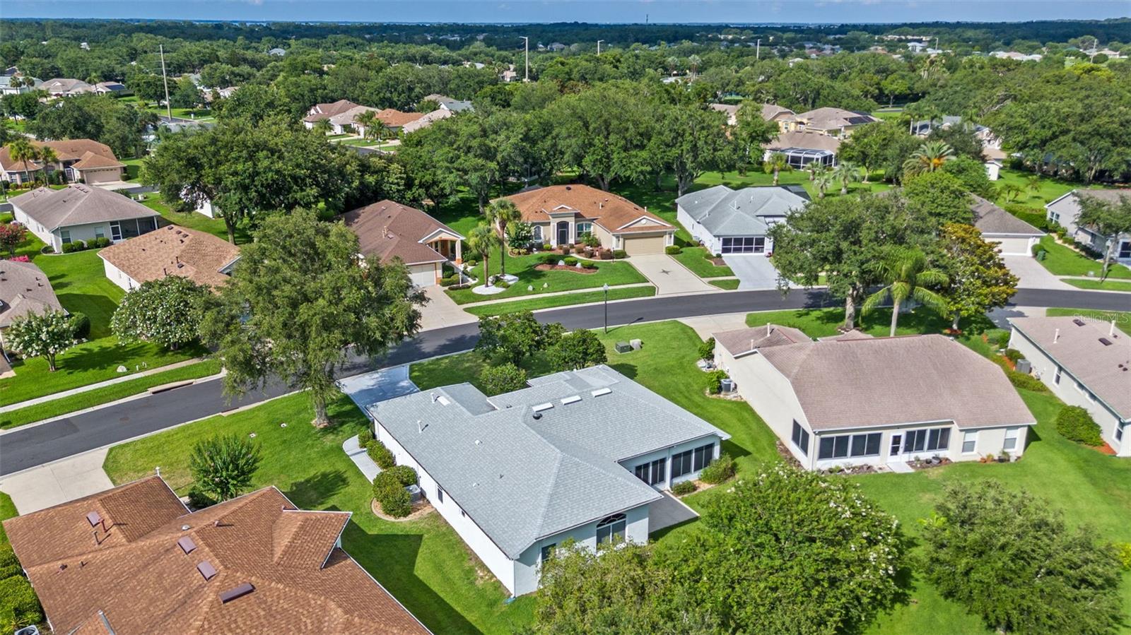 Image 39 of 47 For 26908 Honeymoon Avenue