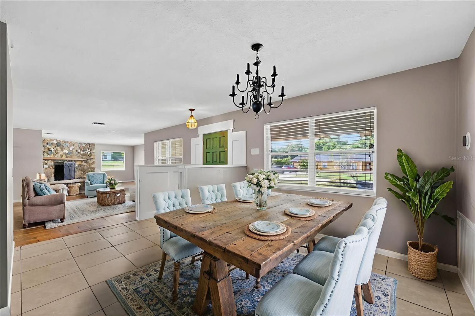 Image 10 of 56 For 730 Oak Drive