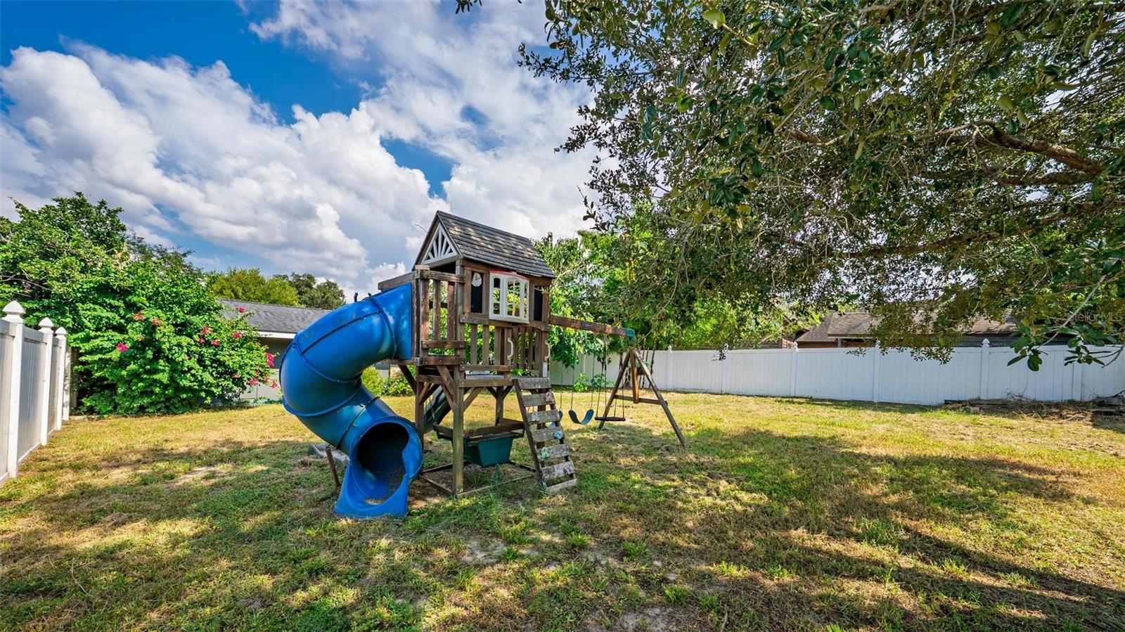 Image 45 of 56 For 730 Oak Drive