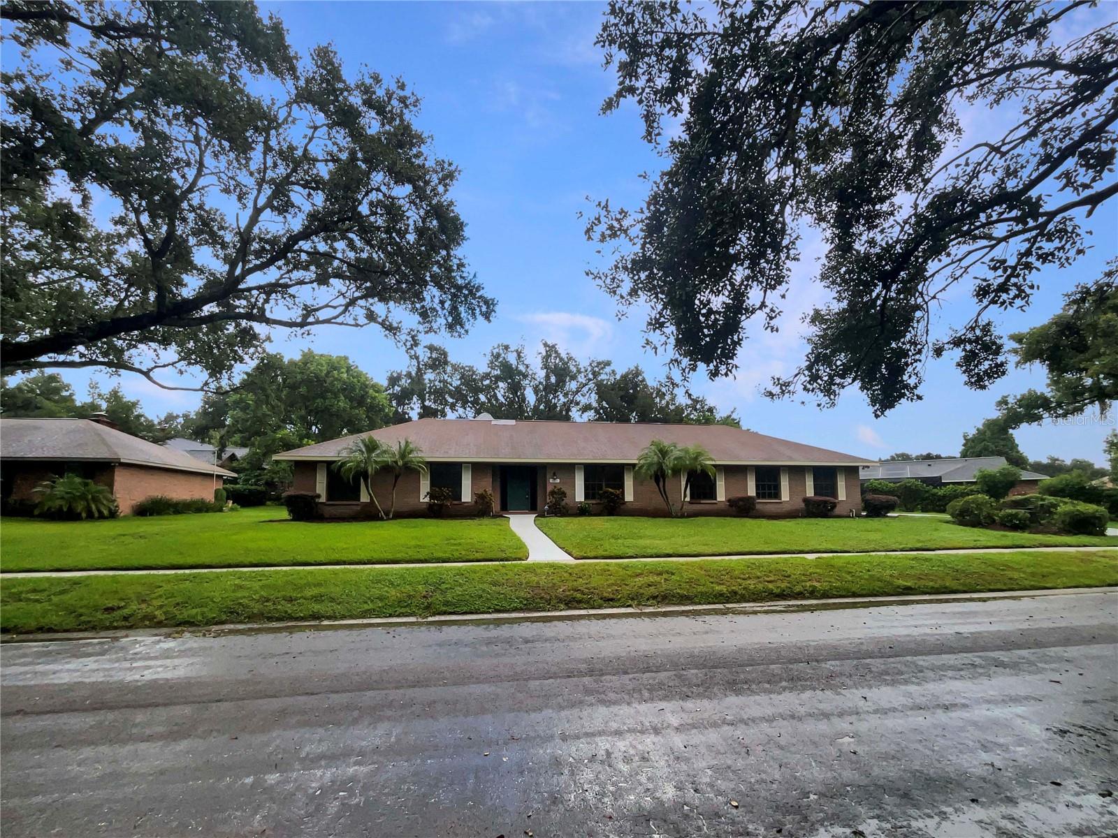 Details for 2715 Golf Heights Circle, VALRICO, FL 33596
