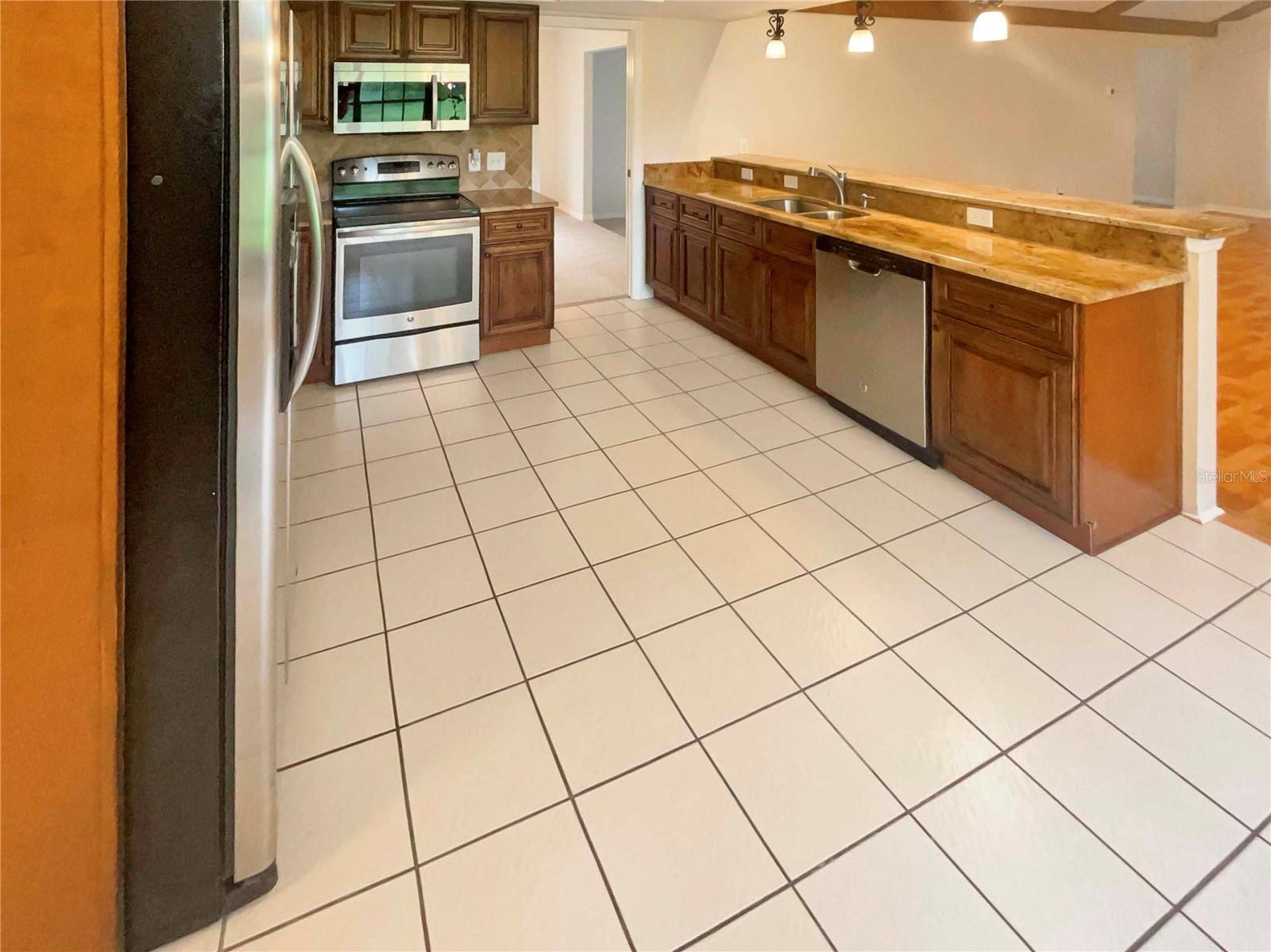 Image 16 of 35 For 2715 Golf Heights Circle