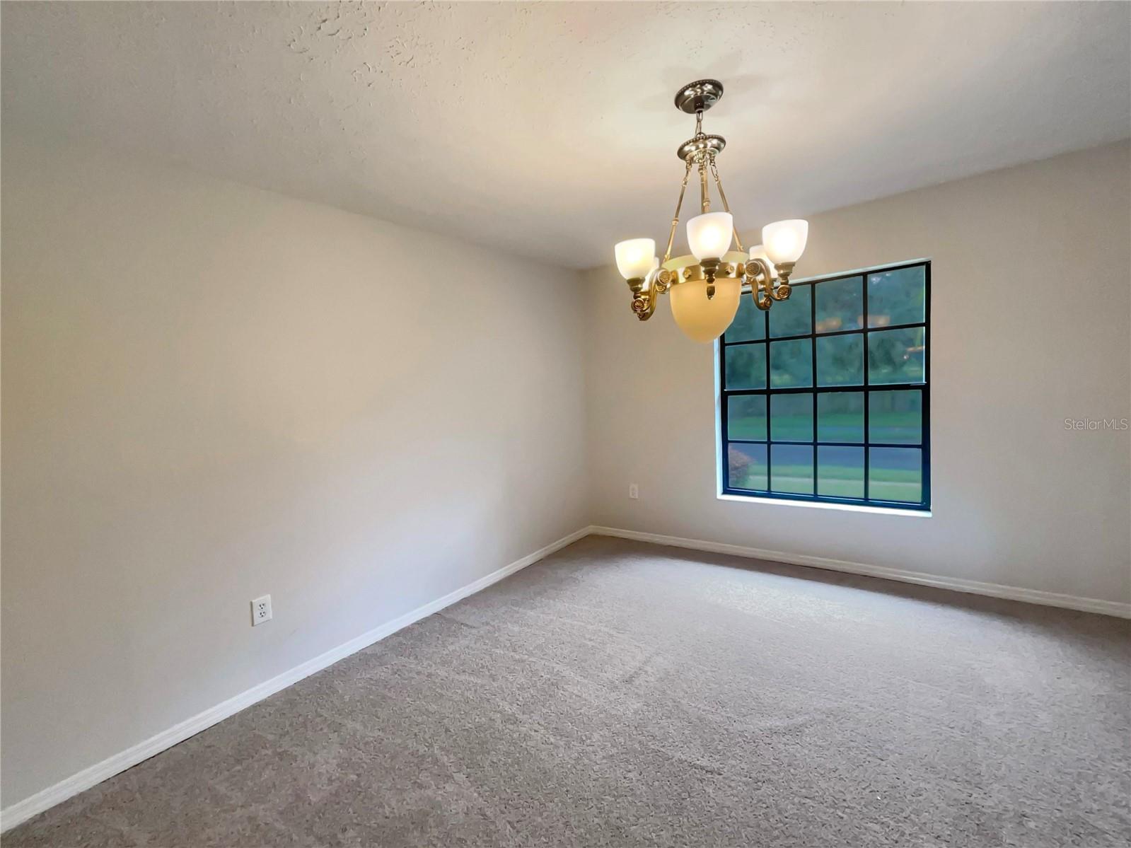 Image 19 of 35 For 2715 Golf Heights Circle