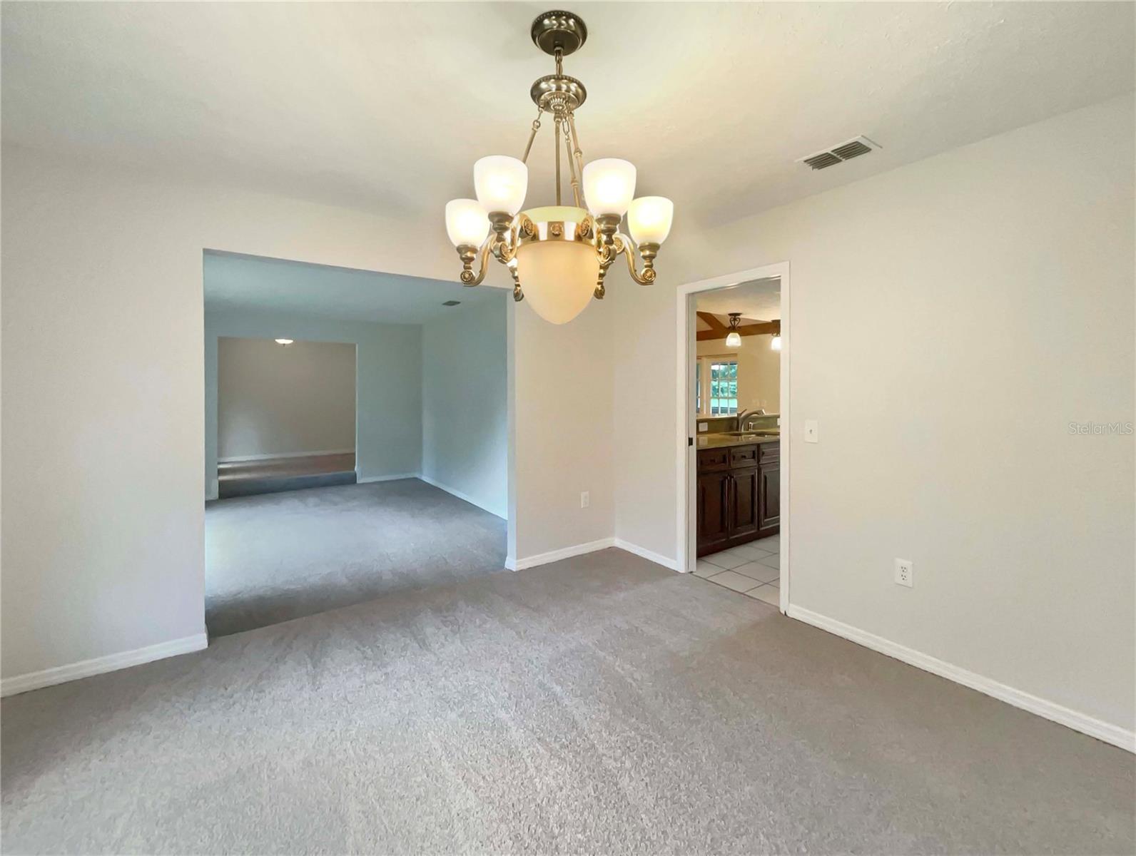 Image 20 of 35 For 2715 Golf Heights Circle