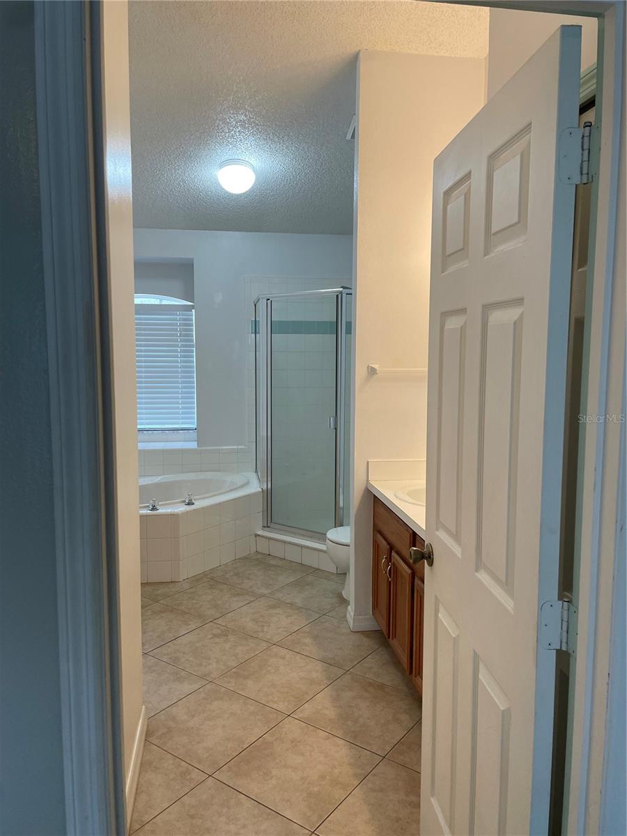 Image 15 of 25 For 4012 King Edward Drive